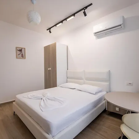 Al Mare Rooms Sarande Exterior photo