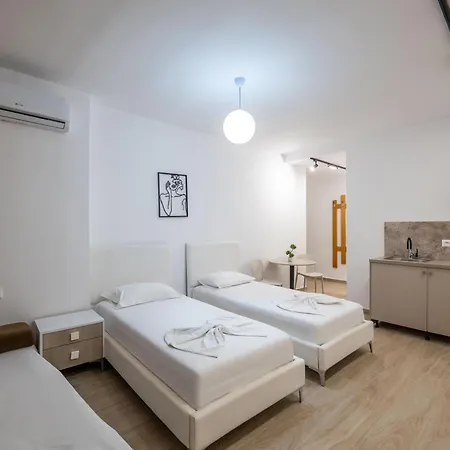 Al Mare Rooms Sarande Exterior photo