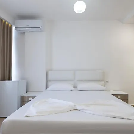 Al Mare Rooms Sarande Exterior photo